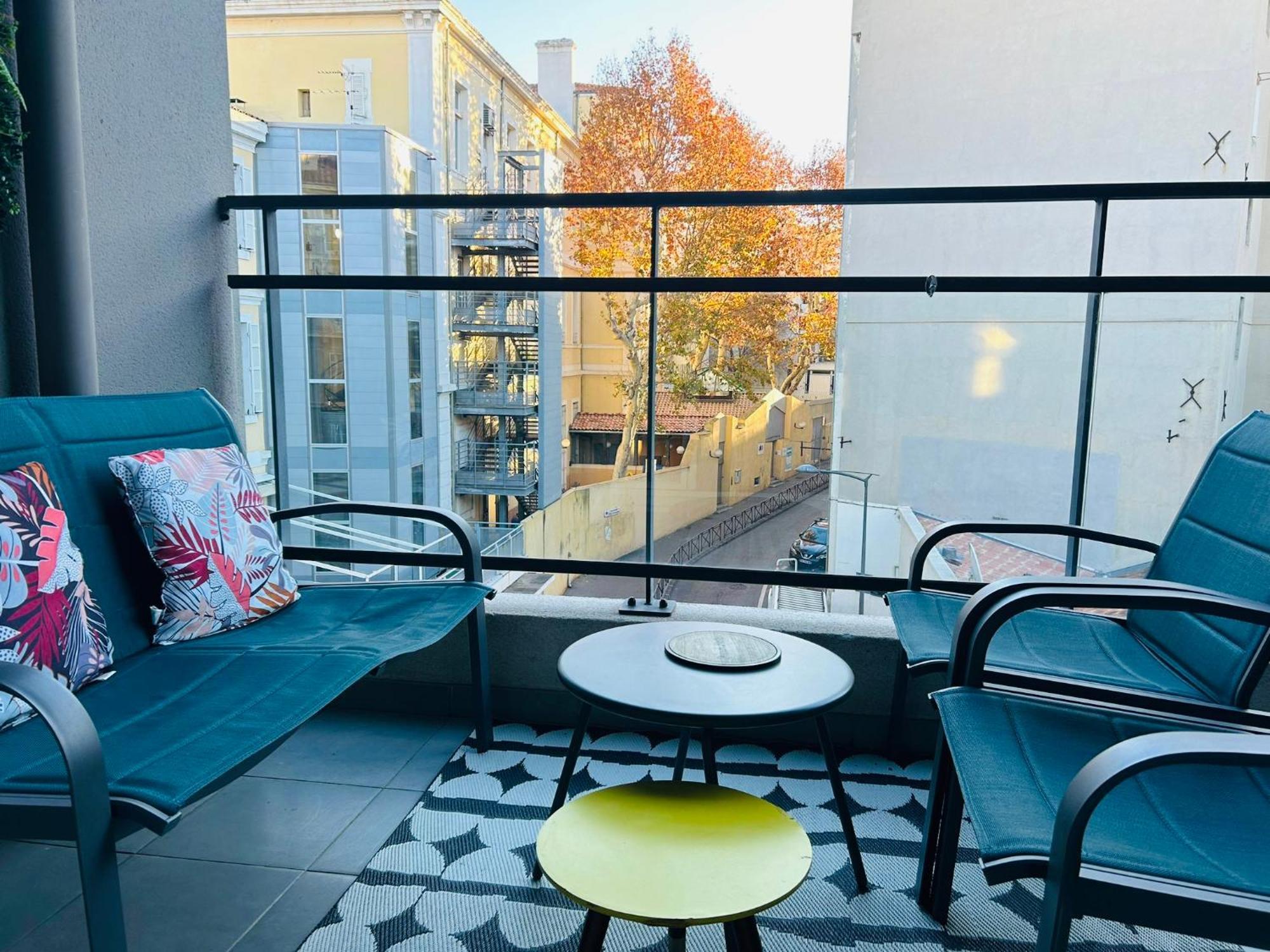 Le 13Or - Appartement De Charme En Plein Centre Ville Avec Parking Et Jolie Terrasse - Panier Joliette Vieux Port Marsilya Dış mekan fotoğraf