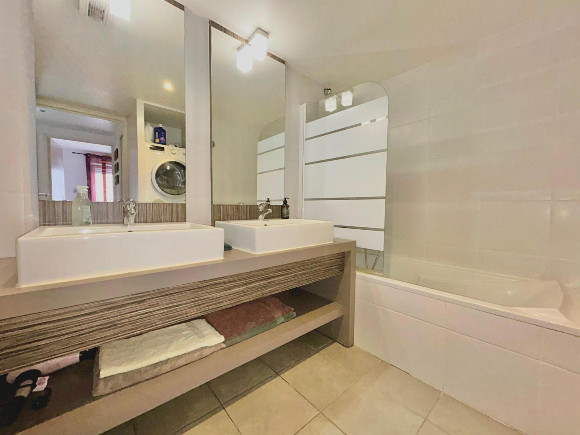 Le 13Or - Appartement De Charme En Plein Centre Ville Avec Parking Et Jolie Terrasse - Panier Joliette Vieux Port Marsilya Dış mekan fotoğraf
